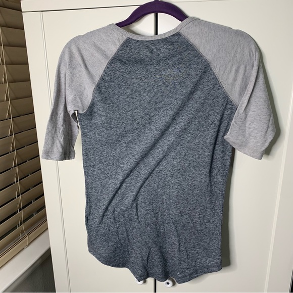 Majestic NFL Las Vegas Raiders Graphic Baseball Style T-Shirt - Picture 5 of 13